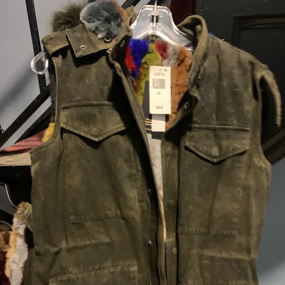 J.military by Jocelyn fur lined hooded vest - Picture 5 of 14